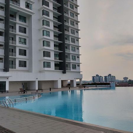 Raffles Suite 1 Bedroom Homestay Skudai Dış mekan fotoğraf