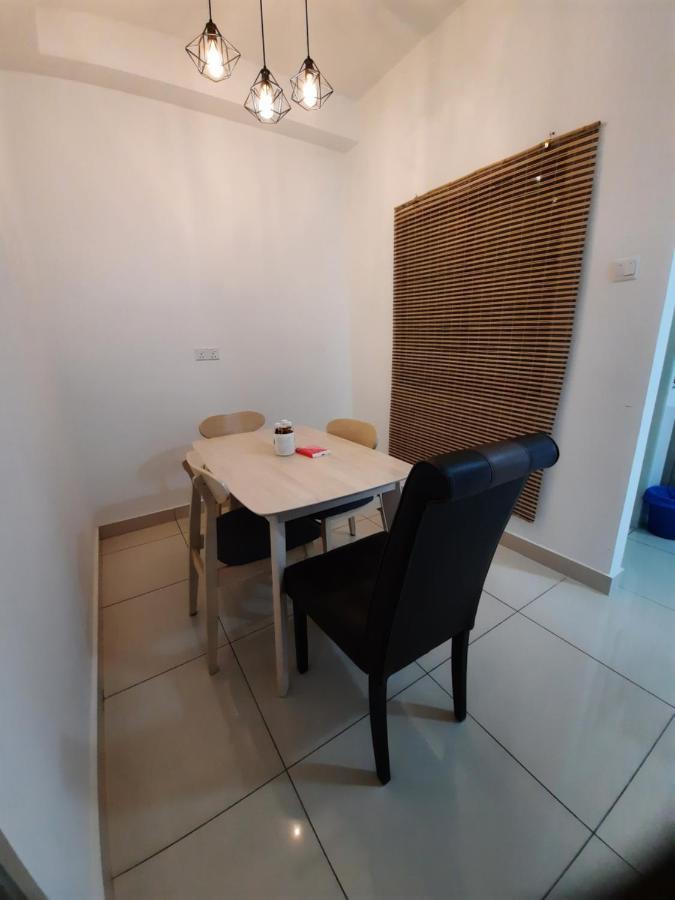 Raffles Suite 1 Bedroom Homestay Skudai Dış mekan fotoğraf